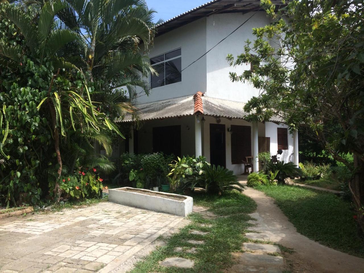 Hotel View Point Tissamaharama Exterior photo